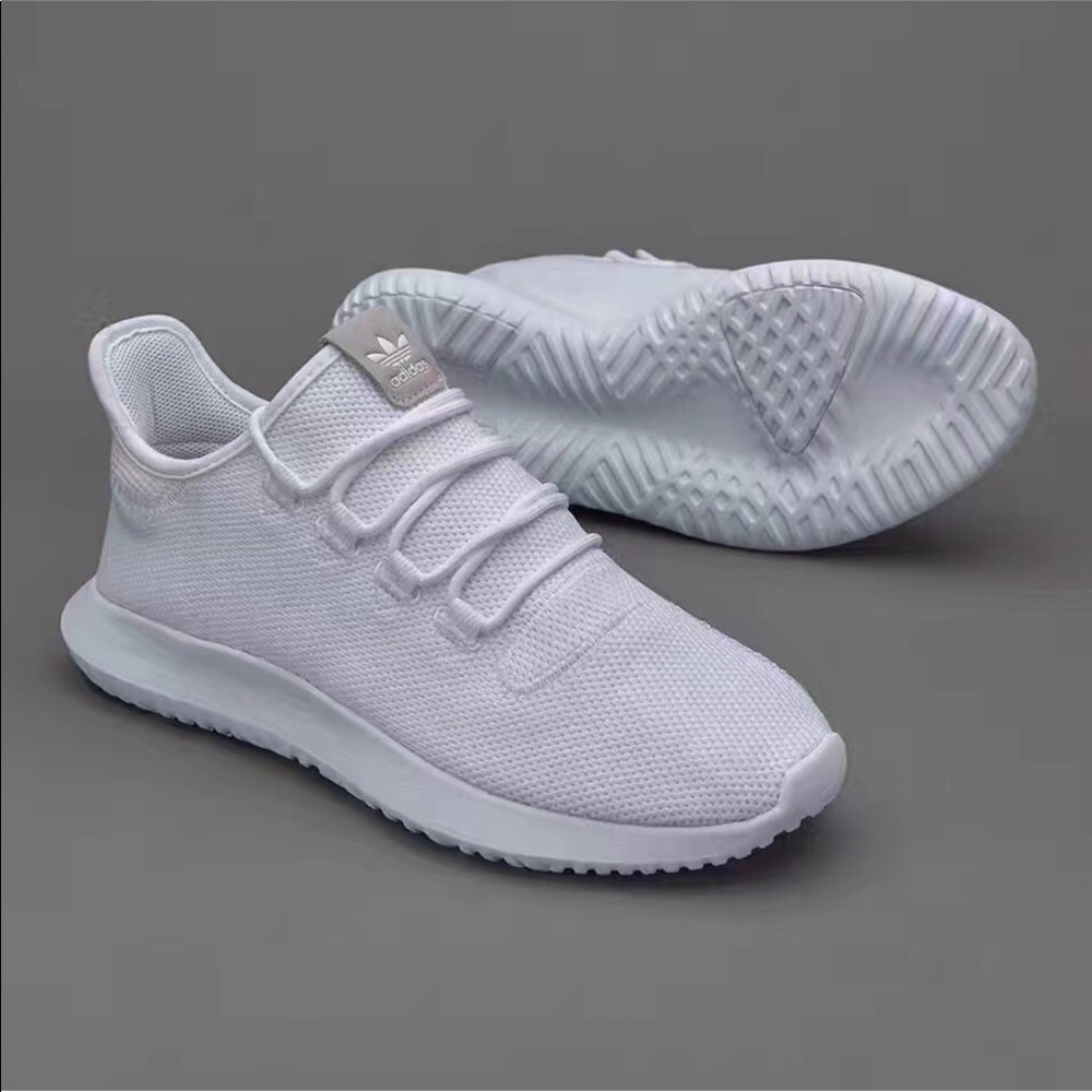 💥Last one 💥Adidas new🔥🔥sneakers 💥💥💥💥💥 - Picture 2 of 8
